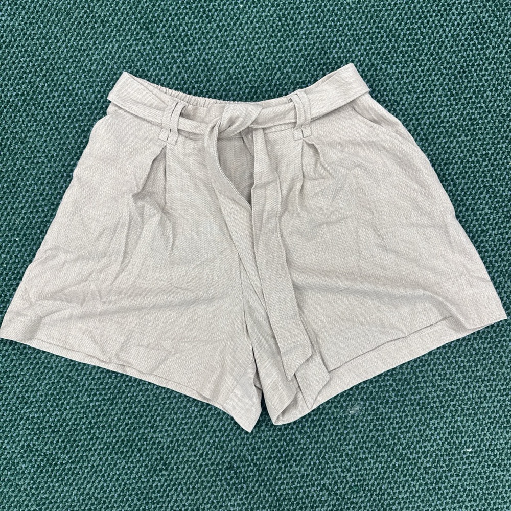 Rachel Zoe High Waist Cream Shorts